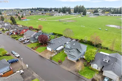 1057 S Pine St, Canby, OR 97013 - Photo 37