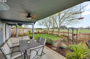 1057 S Pine St, Canby, OR 97013 - Photo 31