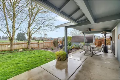 1057 S Pine St, Canby, OR 97013 - Photo 29