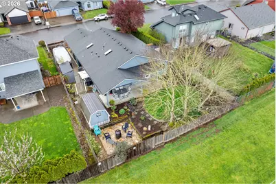 1057 S Pine St, Canby, OR 97013 - Photo 41