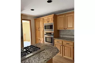 4981 Hampton Ct, Lake Oswego, OR 97035 - Photo 5