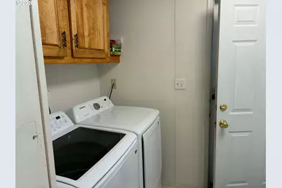550 S State St #80, Sutherlin, OR 97479 - Photo 21