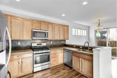 950 SW 17th Way, Troutdale, OR 97060 - Photo 9