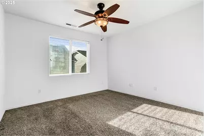 950 SW 17th Way, Troutdale, OR 97060 - Photo 25