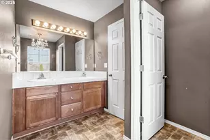 950 SW 17th Way, Troutdale, OR 97060 - Photo 23