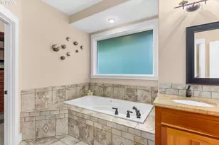 10126 NW Ash Ct, Portland, OR 97231 - Photo 25