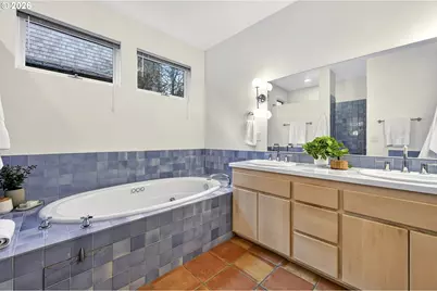 5733 SW Salmon St, Portland, OR 97221 - Photo 23