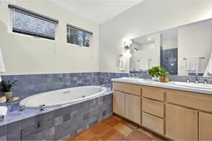 5733 SW Salmon St, Portland, OR 97221 - Photo 23