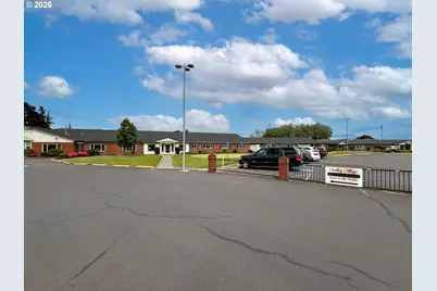 2257 Country Club Ter, Woodburn, OR 97071 - Photo 21