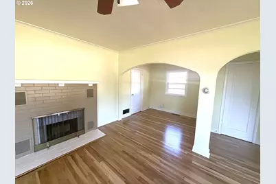 729 NE 117th Ave, Portland, OR 97220 - Photo 5