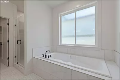 14196 SE Iseli Ln, Clackamas, OR 97015 - Photo 29