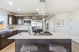 900 NE Laurel Springs Dr, Hermiston, OR 97838 - Photo 9