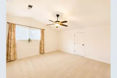 1490 SE 117th Ave, Portland, OR 97216 - Photo 21