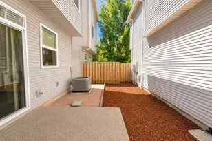 1490 SE 117th Ave, Portland, OR 97216 - Photo 25