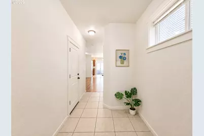 1490 SE 117th Ave, Portland, OR 97216 - Photo 3