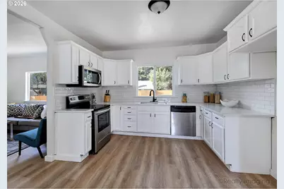 13625 SE Bush St, Portland, OR 97236 - Photo 5