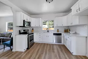 13625 SE Bush St, Portland, OR 97236 - Photo 5