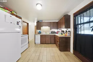 333 S Old Pacific Hwy, Myrtle Creek, OR 97457 - Photo 7