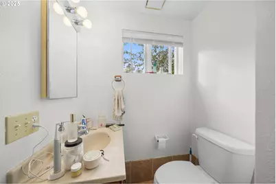 333 S Old Pacific Hwy, Myrtle Creek, OR 97457 - Photo 9