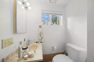 333 S Old Pacific Hwy, Myrtle Creek, OR 97457 - Photo 9