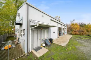 333 S Old Pacific Hwy, Myrtle Creek, OR 97457 - Photo 39