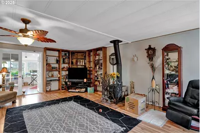 433 Myeena Loop, Florence, OR 97439 - Photo 3