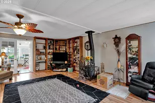 433 Myeena Loop, Florence, OR 97439 - Photo 3