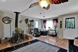 433 Myeena Loop, Florence, OR 97439 - Photo 7