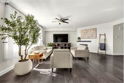 125 Ship Watch Cir, Kalama, WA 98625 - Photo 3