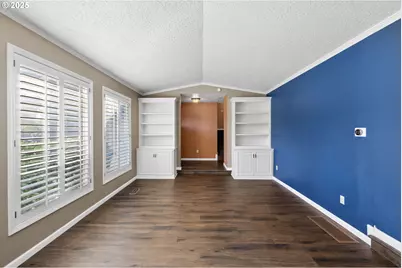 4715 NW Kiwanda Dr, Portland, OR 97229 - Photo 5