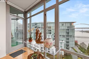 1260 NW Naito Pkwy, Portland, OR 97209 - Photo 41