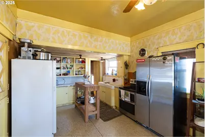 1102 S Roosevelt St, Goldendale, WA 98620 - Photo 7