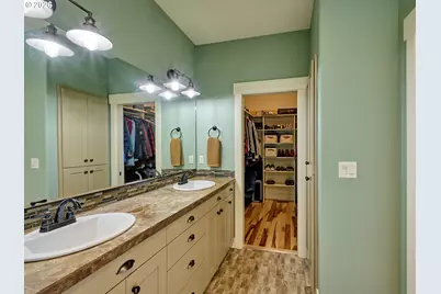 1508 Crestview Dr, Silverton, OR 97381 - Photo 13