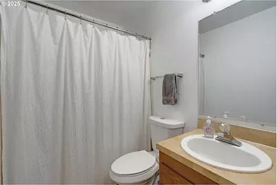 15946 NE Fremont St, Portland, OR 97230 - Photo 15