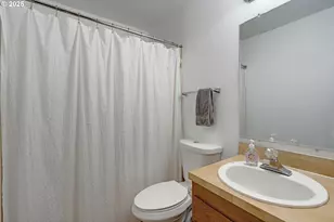 15946 NE Fremont St, Portland, OR 97230 - Photo 15