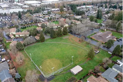 15946 NE Fremont St, Portland, OR 97230 - Photo 37