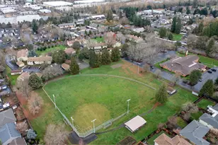 15946 NE Fremont St, Portland, OR 97230 - Photo 37