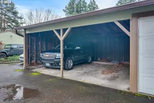 15946 NE Fremont St, Portland, OR 97230 - Photo 33