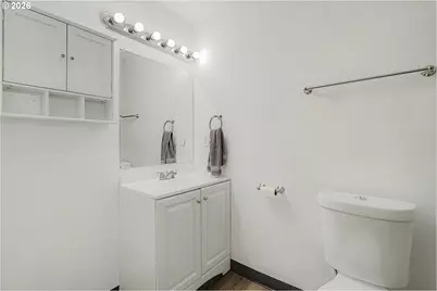 15946 NE Fremont St, Portland, OR 97230 - Photo 27