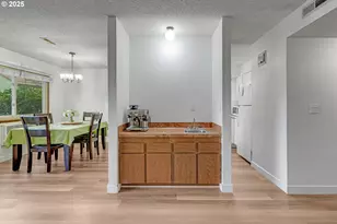 15946 NE Fremont St, Portland, OR 97230 - Photo 9