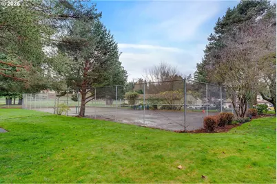 15946 NE Fremont St, Portland, OR 97230 - Photo 29