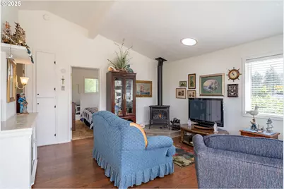 5305 NE 49th St, Neotsu, OR 97364 - Photo 19