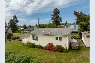 5305 NE 49th St, Neotsu, OR 97364 - Photo 7