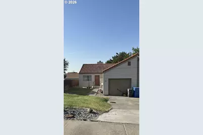 2011 SW Runnion Dr, Pendleton, OR 97801 - Photo 1