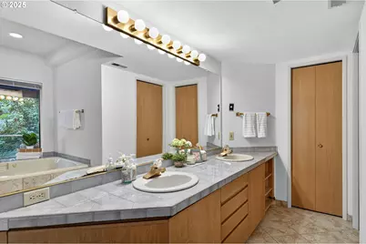 9240 NW Roseway Ave, Portland, OR 97231 - Photo 21