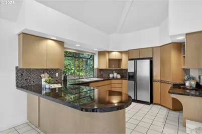 9240 NW Roseway Ave, Portland, OR 97231 - Photo 15