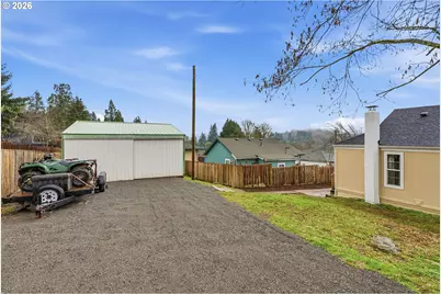 210 NE 7th St, Clatskanie, OR 97016 - Photo 23