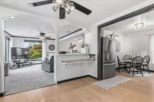 210 NE 7th St, Clatskanie, OR 97016 - Photo 9