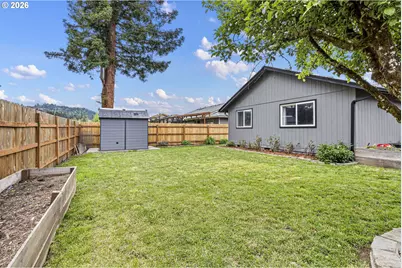 1891 Clark Ave, Cottage Grove, OR 97424 - Photo 35