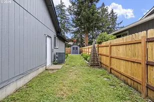 1891 Clark Ave, Cottage Grove, OR 97424 - Photo 39